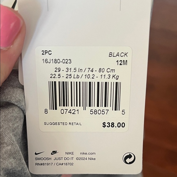 Nike Gray Top and Black Skirt with built in shorts Set - Picture 4 of 4